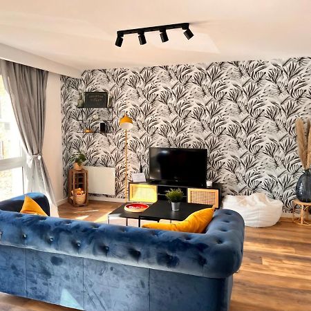 Appartement 2 Chambres Avec Parking Pontarlier Exteriör bild