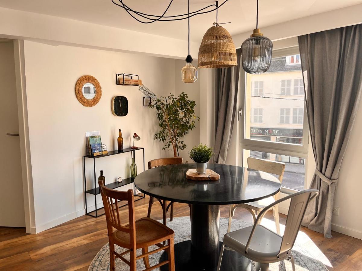 Appartement 2 Chambres Avec Parking Pontarlier Exteriör bild